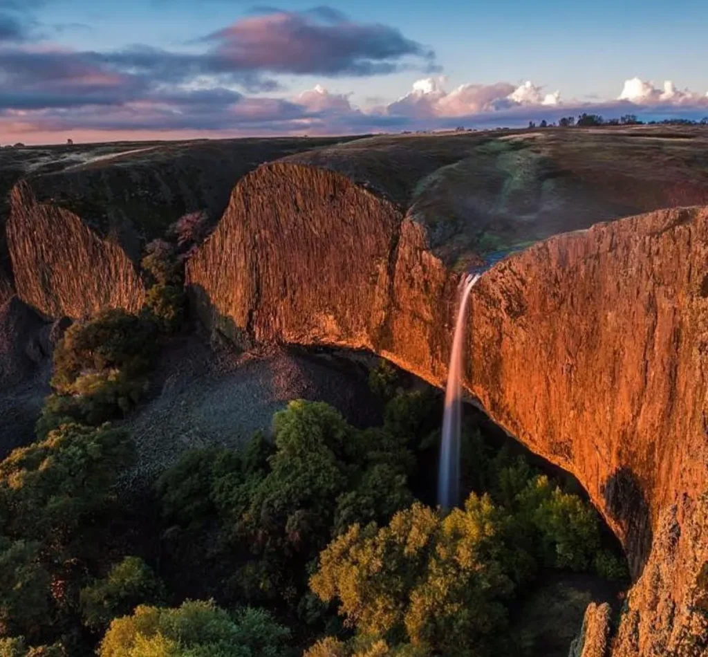 Phantom Falls